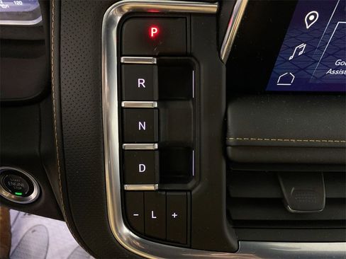 Used 2023 GMC Yukon XL AT4 w/ AT4 Premium Plus Package image 19