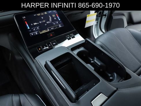 Used 2025 INFINITI QX80 Sensory AWD/4WD image 25