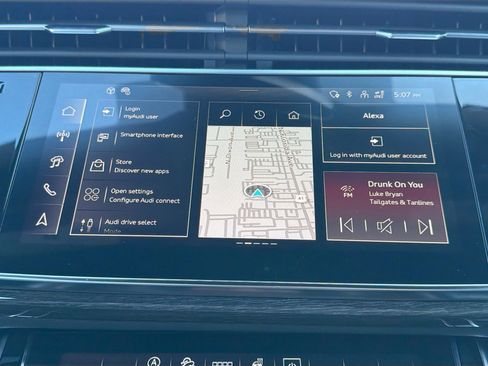 New 2026 Audi Q8 Premium Plus AWD/4WD image 30