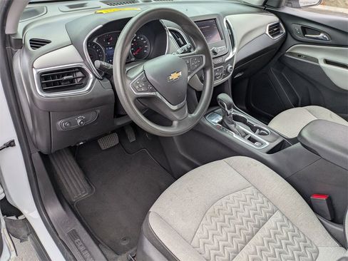 Used 2023 Chevrolet Equinox LT image 17