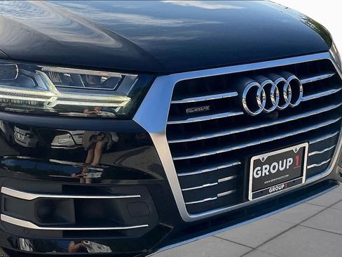 Used 2019 Audi Q7 3.0T Prestige AWD/4WD image 30