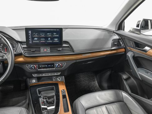 Used 2021 Audi Q5 2.0T Premium w/ Convenience Package image 31