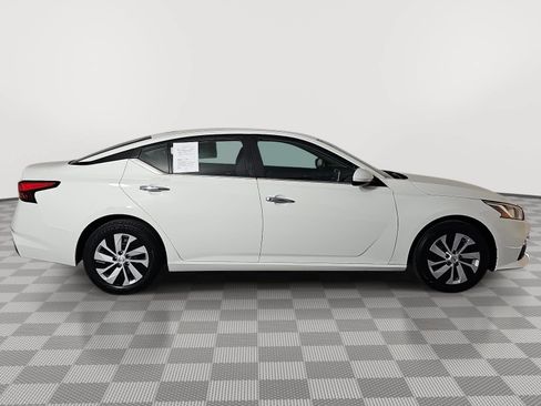 Used 2020 Nissan Altima 2.5 S FWD image 9