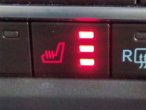 Used 2023 Ford Bronco Badlands image 22