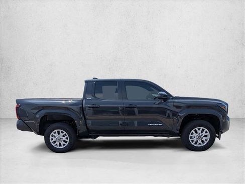 Certified 2026 Toyota Tacoma SR5 AWD/4WD image 4
