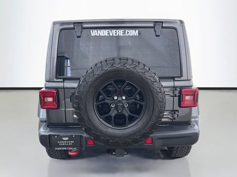 Used 2019 Jeep Wrangler Unlimited Rubicon AWD/4WD image 8