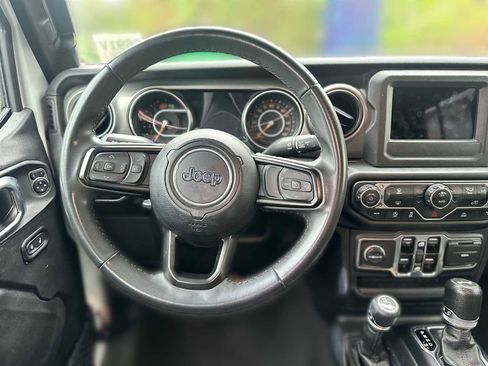 Used 2023 Jeep Wrangler Sport S image 10