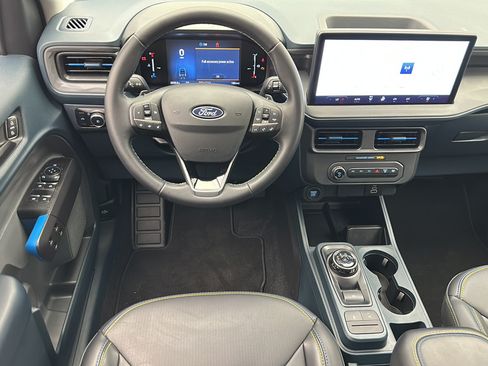 Used 2025 Ford Maverick Lobo AWD/4WD image 16