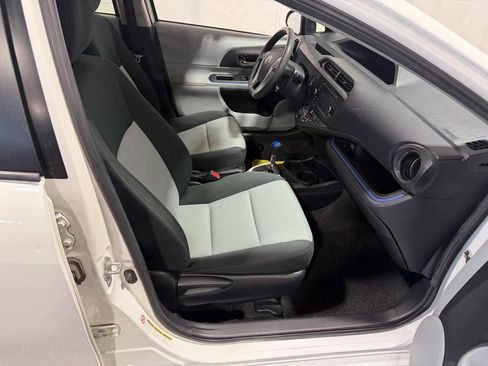 Used 2013 Toyota Prius C Three image 12