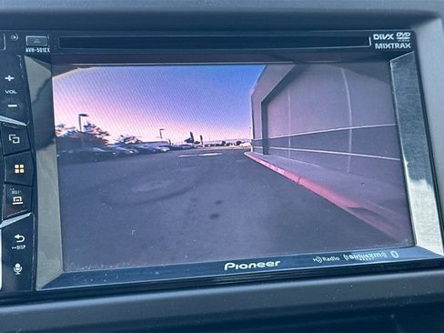 Used 2018 Hyundai Elantra SE image 18