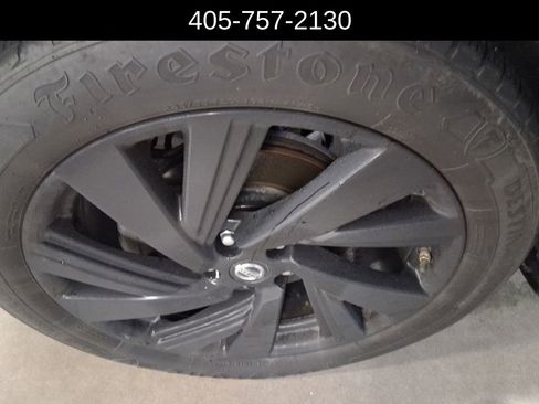 Used 2018 Nissan Murano SL w/ Midnight Edition Package image 18