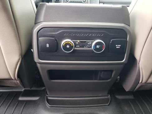 Used 2021 Ford Expedition XLT image 35