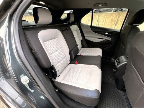 Used 2020 Chevrolet Equinox LS w/ LS Convenience Package image 19