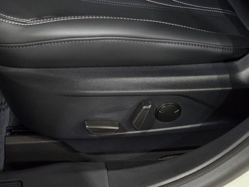 New 2025 Ford Mustang Mach-E Select image 20