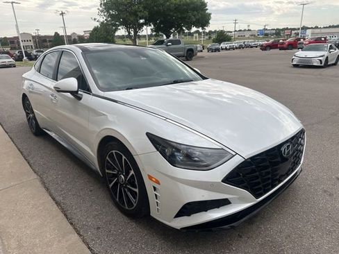 Used 2021 Hyundai Sonata Limited FWD image 3