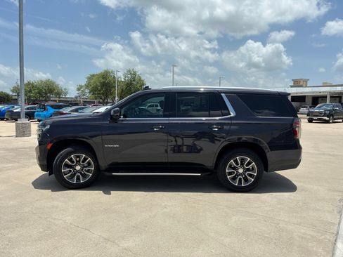 Used 2022 Chevrolet Tahoe LT w/ LT Signature Package RWD image 4