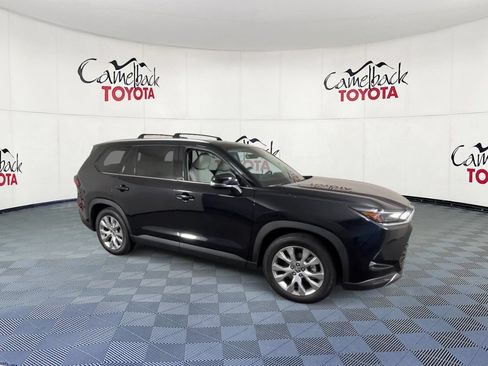Used 2026 Toyota Grand Highlander AWD Hybrid image 2
