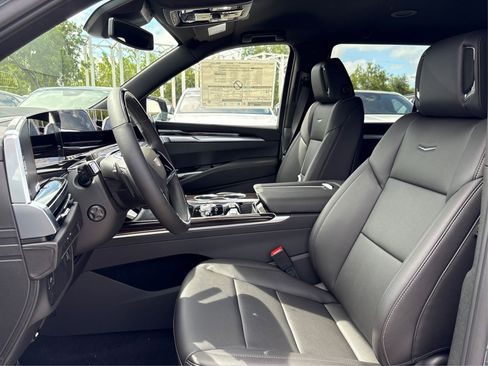New 2026 Cadillac Escalade 4WD image 9