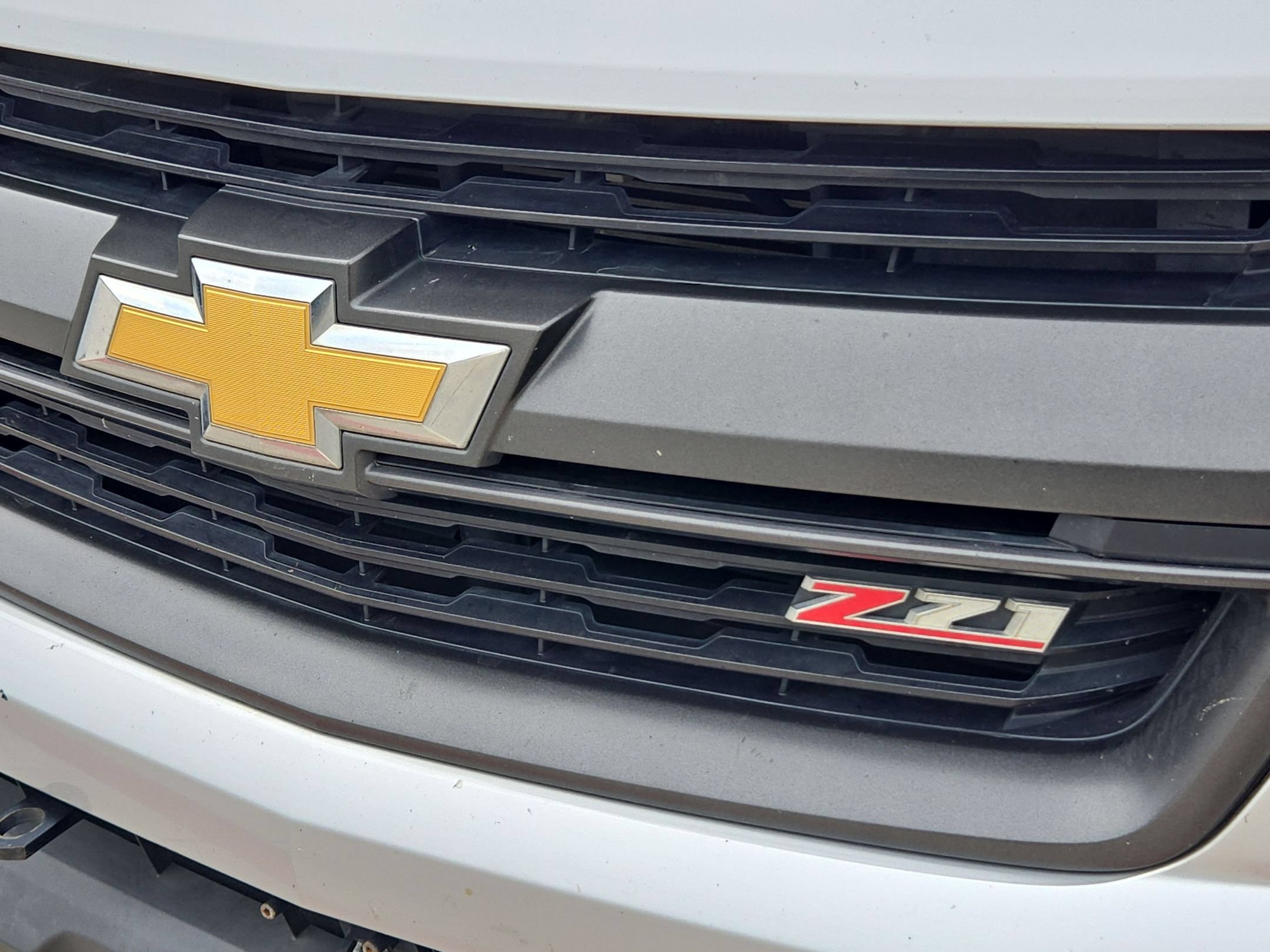 Used 2015 Chevrolet Colorado Z71 AWD/4WD image 4
