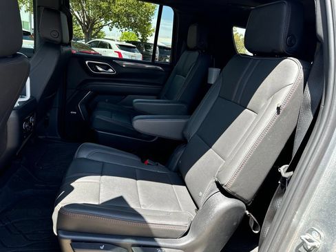 Used 2024 Chevrolet Suburban RST w/ Luxury Package AWD/4WD image 7