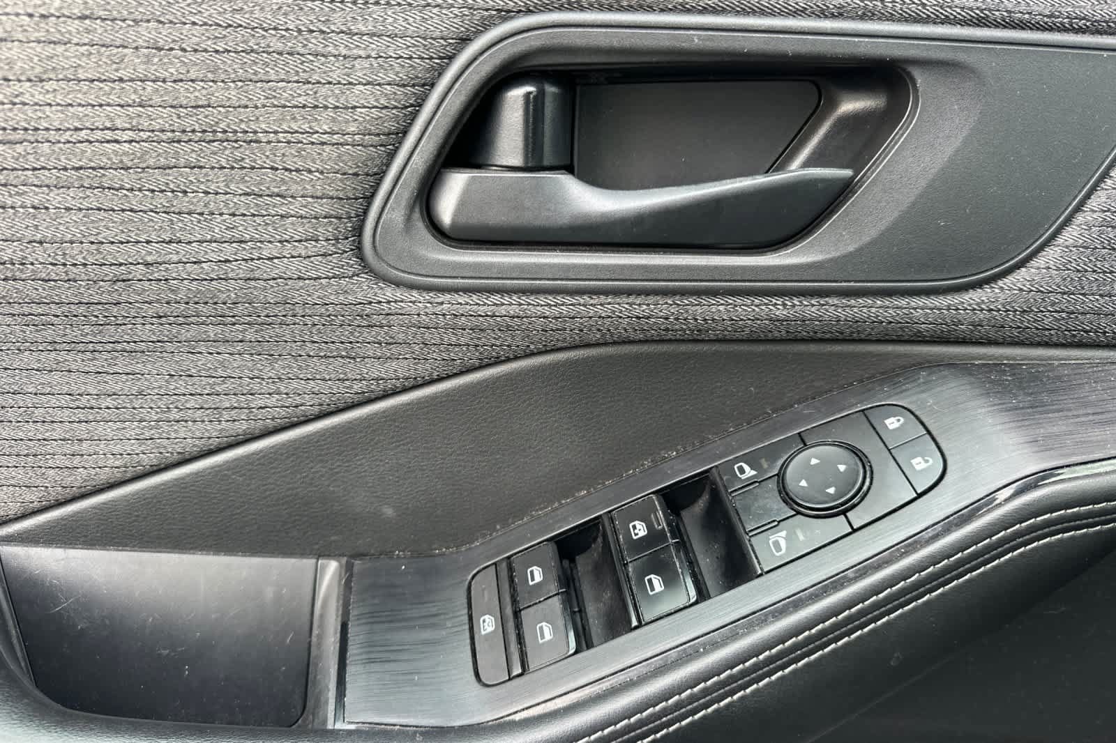 Certified 2021 Nissan Rogue S FWD image 15