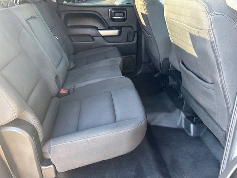Used 2018 Chevrolet Silverado 1500 LT image 16
