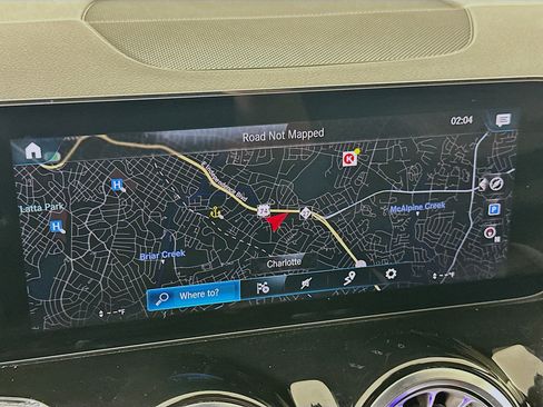 Used 2023 Mercedes-Benz GLB 250 GLB 250 image 22