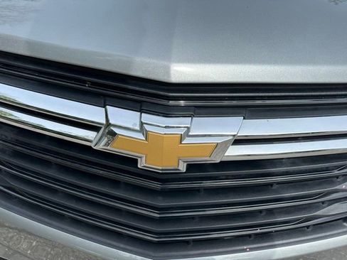 Used 2024 Chevrolet Equinox LT w/ LPO, Floor Liner Package FWD image 10