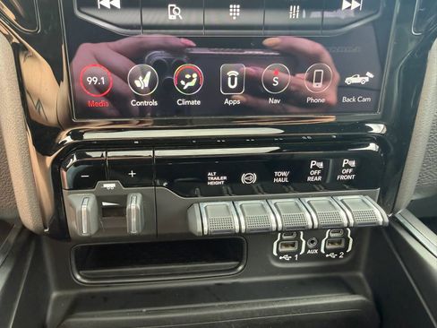 Used 2021 RAM 2500 Laramie image 28