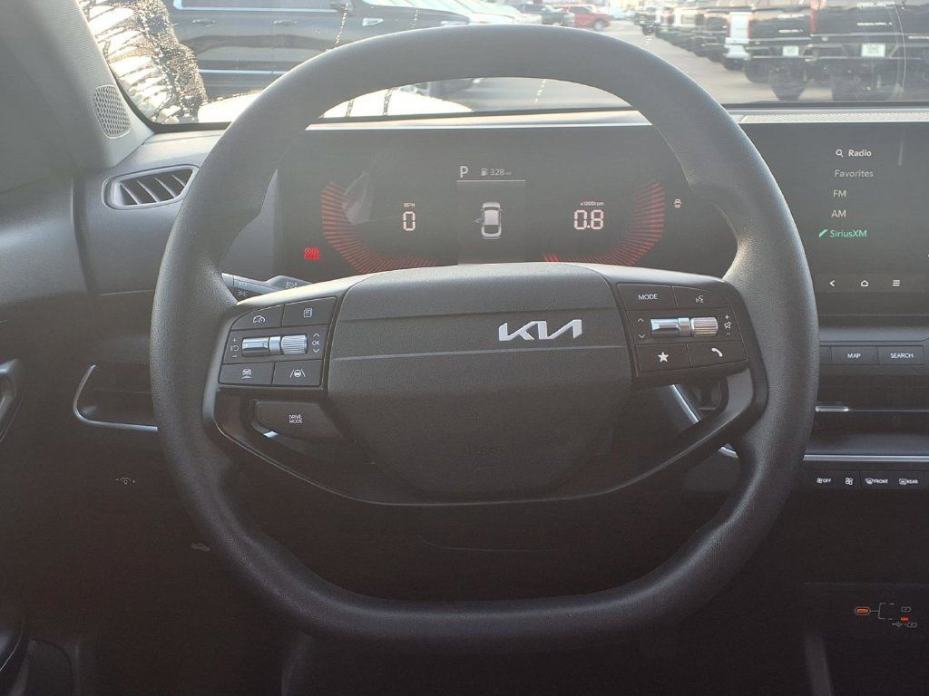 Certified 2025 Kia K4 FWD image 11