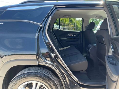 Used 2024 GMC Terrain SLE w/ Driver Convenience Package AWD/4WD image 31