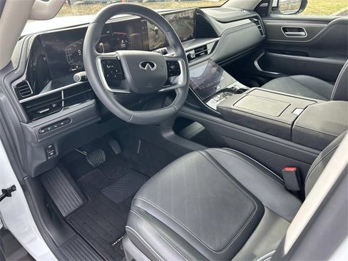 Used 2025 INFINITI QX80 Luxe image 15