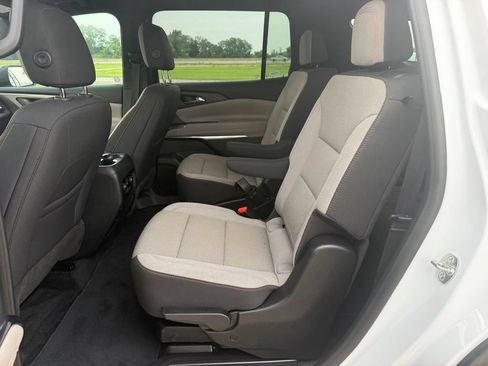 Used 2026 Chevrolet Traverse LT w/ Driver Confidence Package FWD image 15