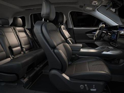 New 2026 Lincoln Nautilus Reserve image 6