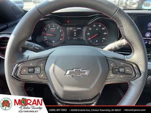 Certified 2024 Chevrolet Trax RS w/ Driver Confidence Package FWD image 18