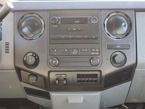 Used 2013 Ford F250 XL image 21