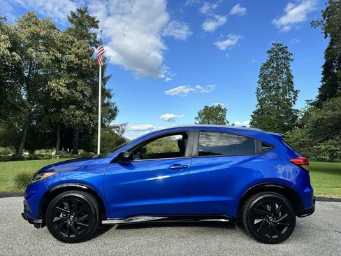 Used 2021 Honda HR-V Sport image 6