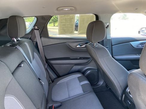Used 2025 Chevrolet Blazer LT FWD image 21