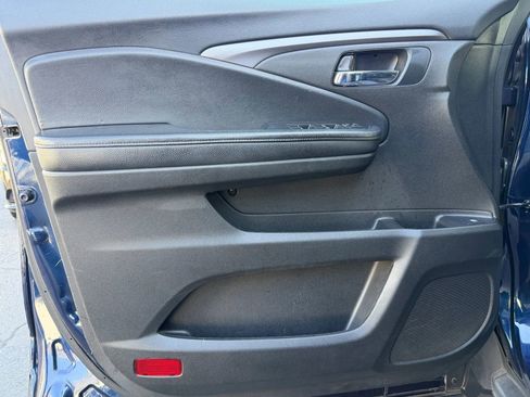 Used 2020 Honda Passport Sport image 31