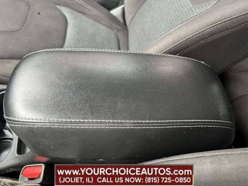 Used 2019 Jeep Cherokee Latitude w/ Popular Appearance Group AWD/4WD image 15