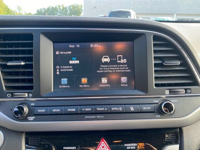 Used 2017 Hyundai Elantra Limited FWD image 22