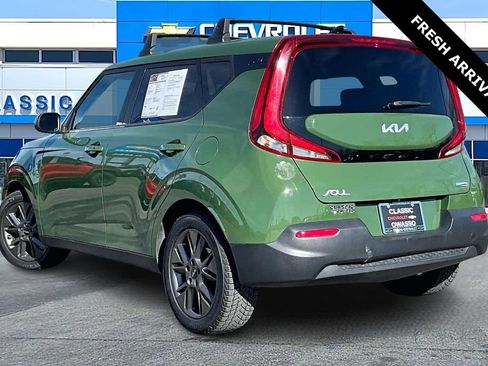 Used 2022 Kia Soul EX image 4