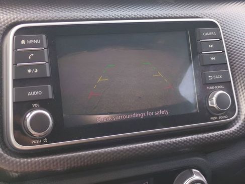 Used 2020 Nissan Kicks SV image 19