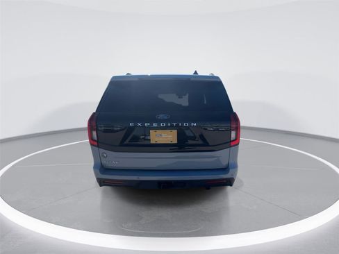 Certified 2025 Ford Expedition Active image 7