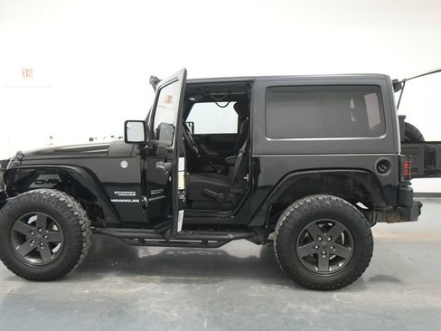 Used 2013 Jeep Wrangler Sport AWD/4WD image 18