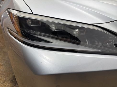 New 2025 Lexus ES 350 Ultra Luxury image 23