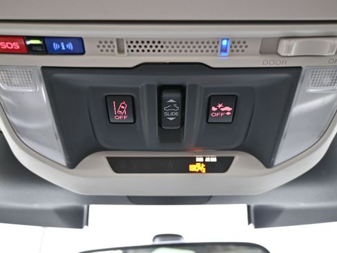 Used 2023 Subaru Forester Premium image 42