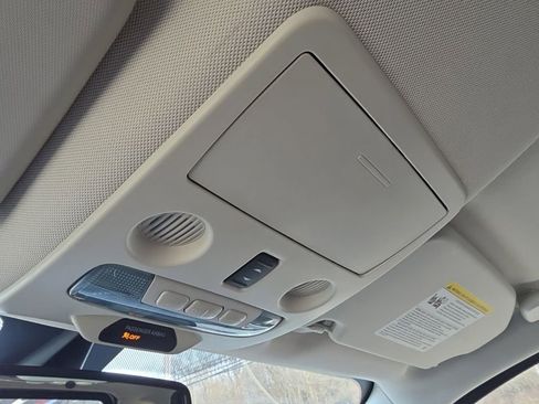 Used 2018 Ford EcoSport Titanium image 23