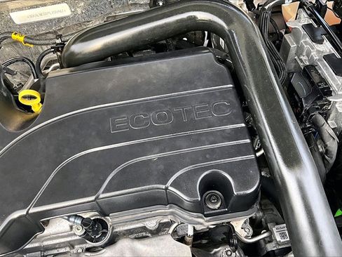 Used 2023 GMC Terrain SLE image 34