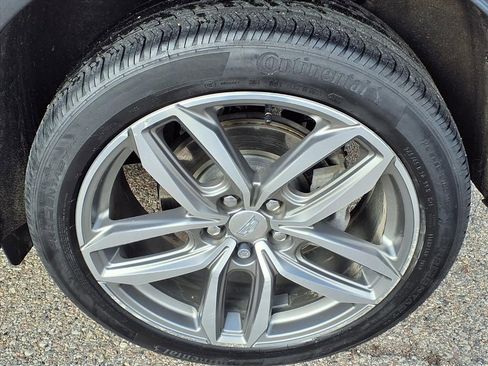 Certified 2023 Cadillac XT4 Sport w/ Cold Weather Package AWD/4WD image 10